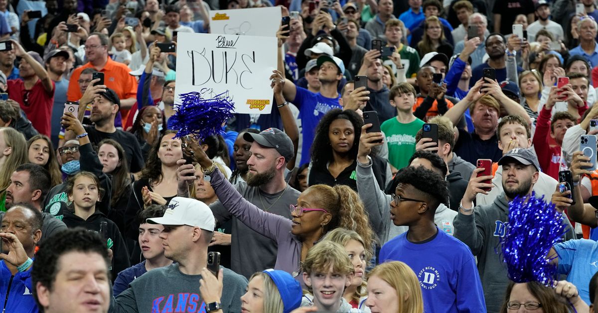 Final Four fans flock to dome in return of open practices The Seattle