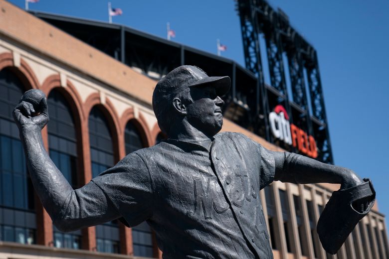 Mets honoring Tom Seaver with Citi Field street renaming