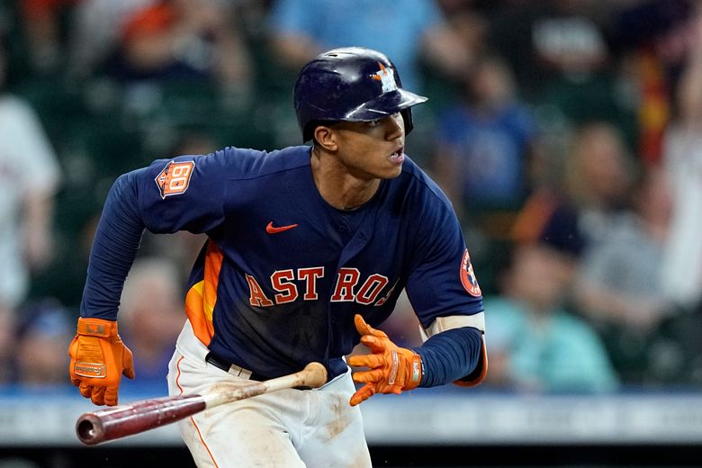 Peña's 2-run homer in 10th leads Astros over Blue Jays 8-7