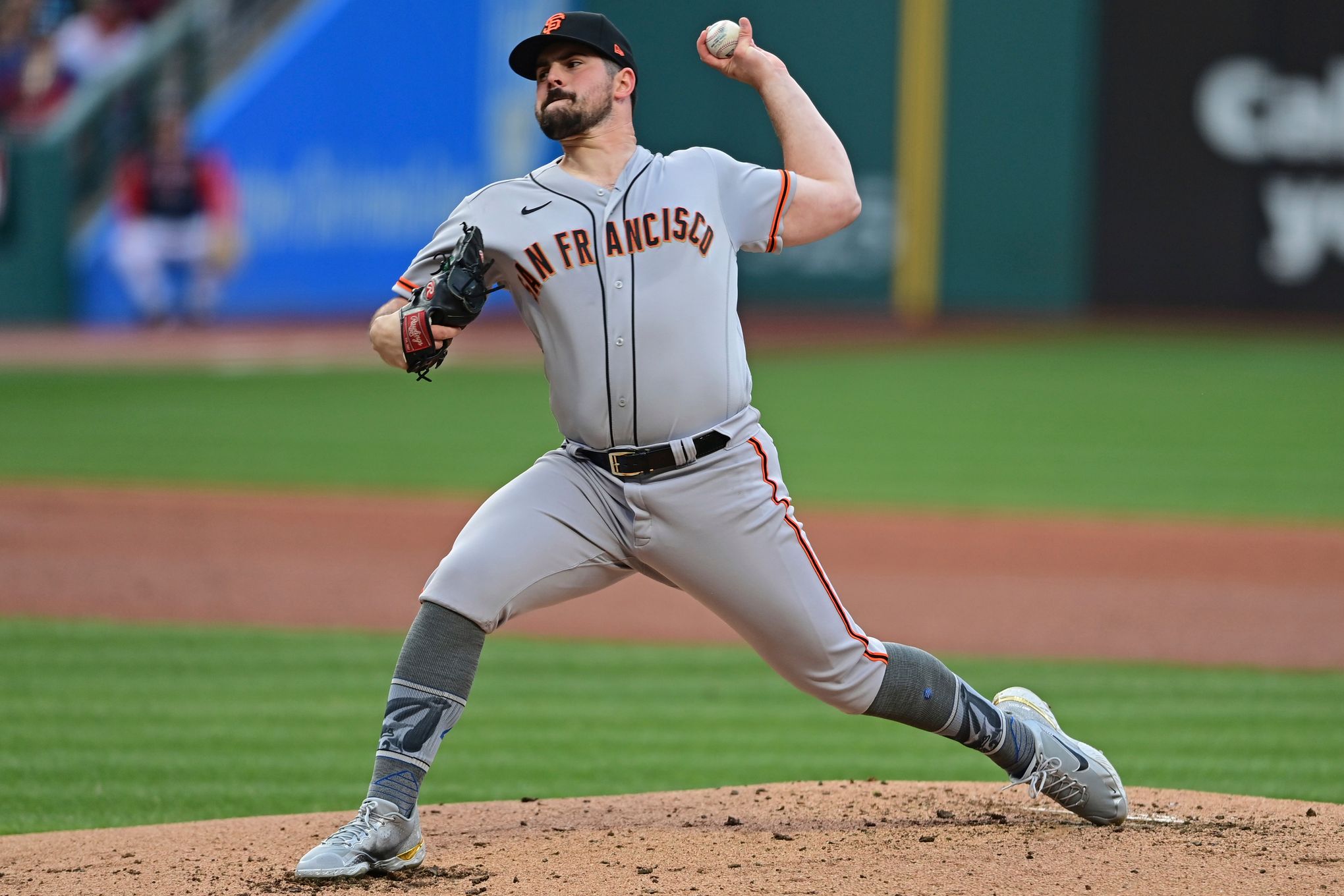Rodón works 7 strong innings, Giants top Guardians 4-1