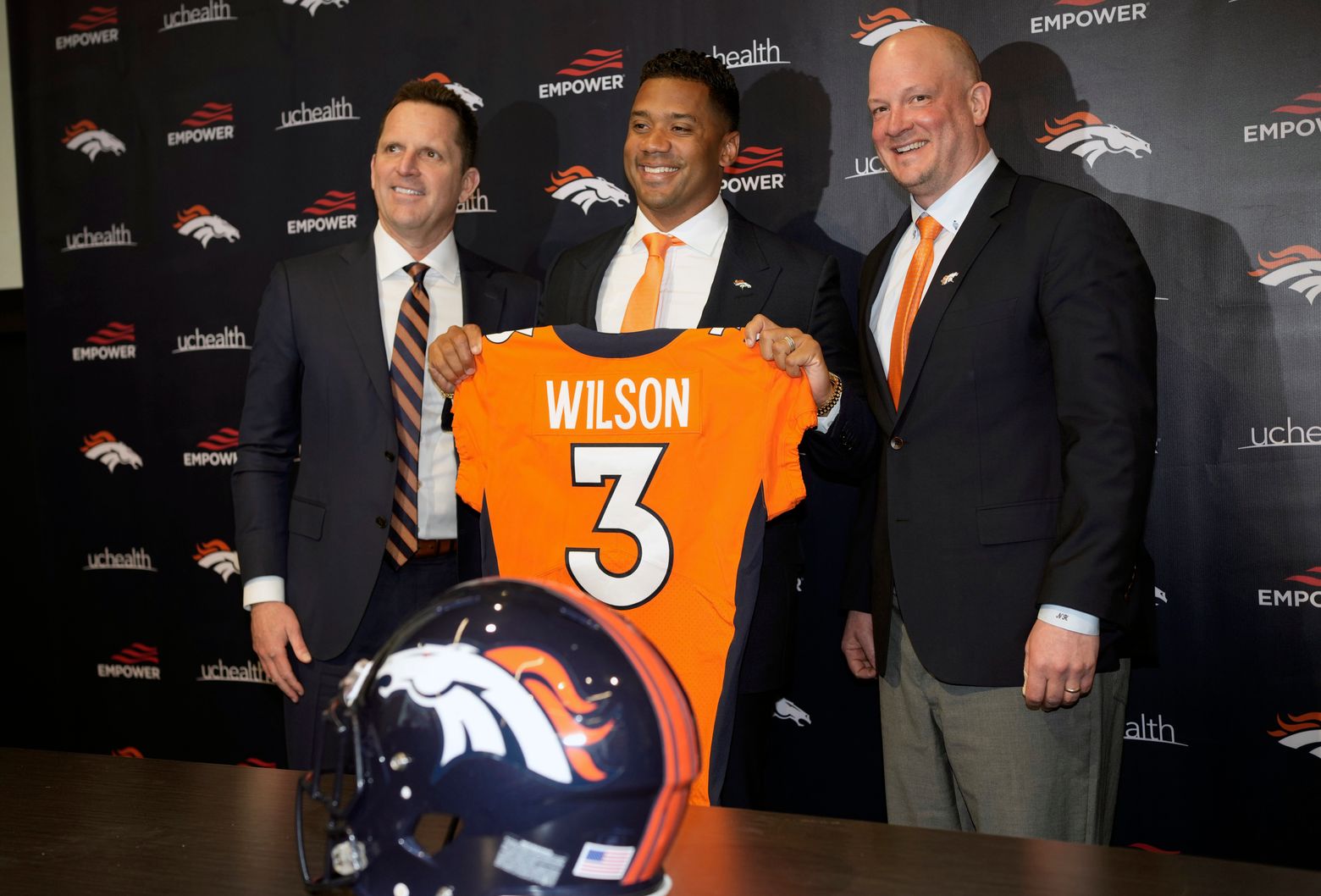 3 potential starting QBs for Broncos in 2024 if team moves on from Russell  Wilson