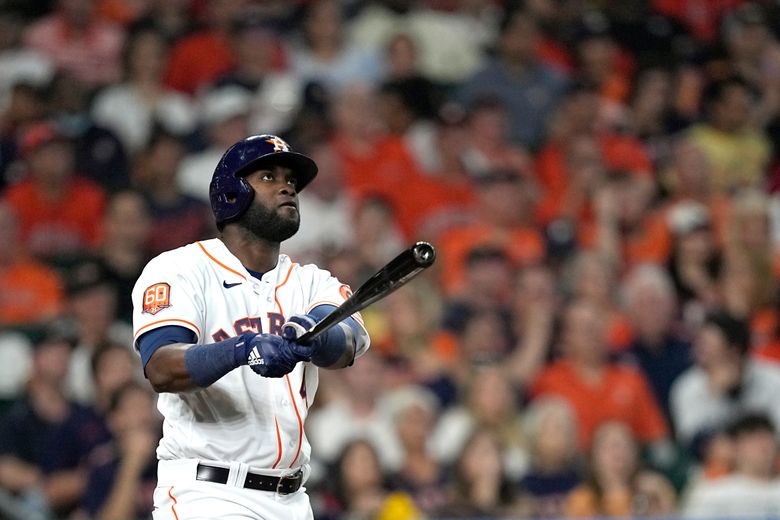 Astros slugger Yordan Alvarez seeing and hitting the ball like one