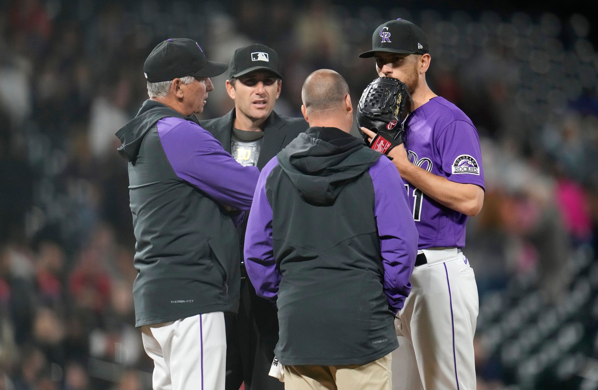 Colorado Rockies starting pitcher Kyle Freeland leaves game with injury