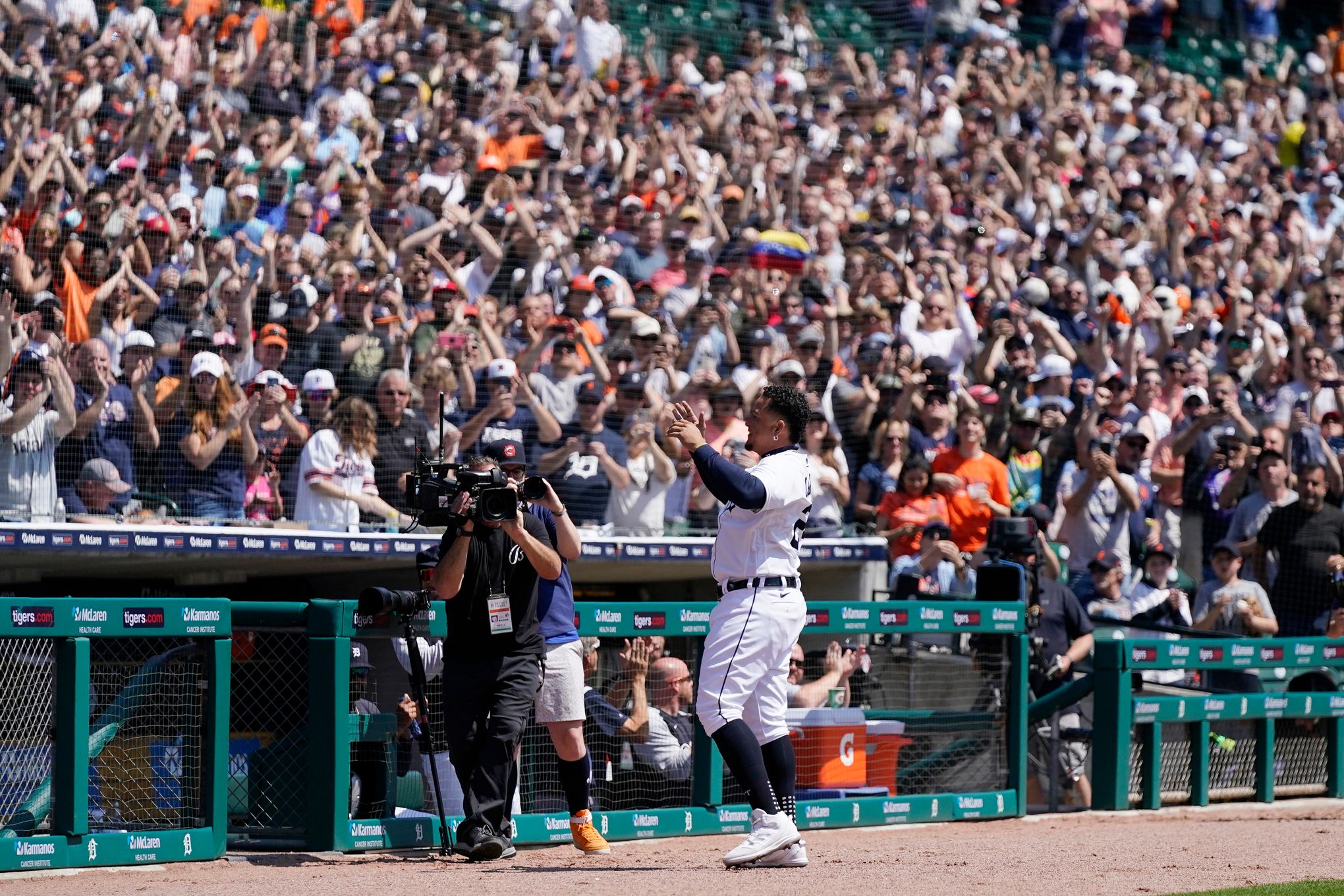 Miguel Cabrera hits 500th career home run, joining one of baseball's most  exclusive clubs