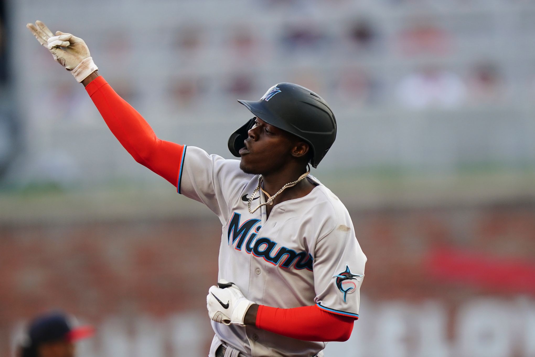World Series: Jorge Soler's pinch-hit home run lifts Atlanta in
