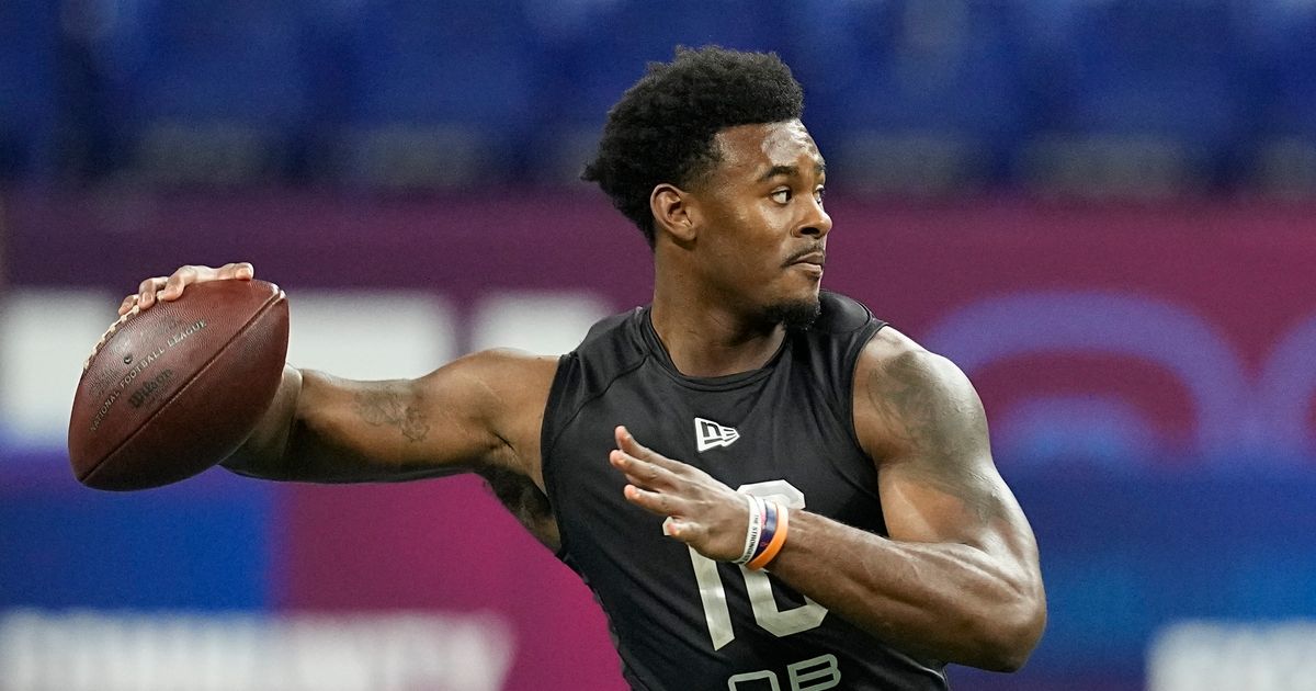 Dearth of premier passers in draft had QB carousel spinning | The ...