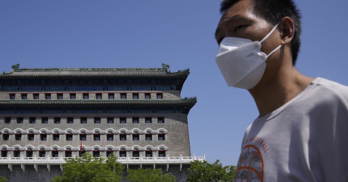 Beijing preps COVID-19 hospital spaces, though new cases low