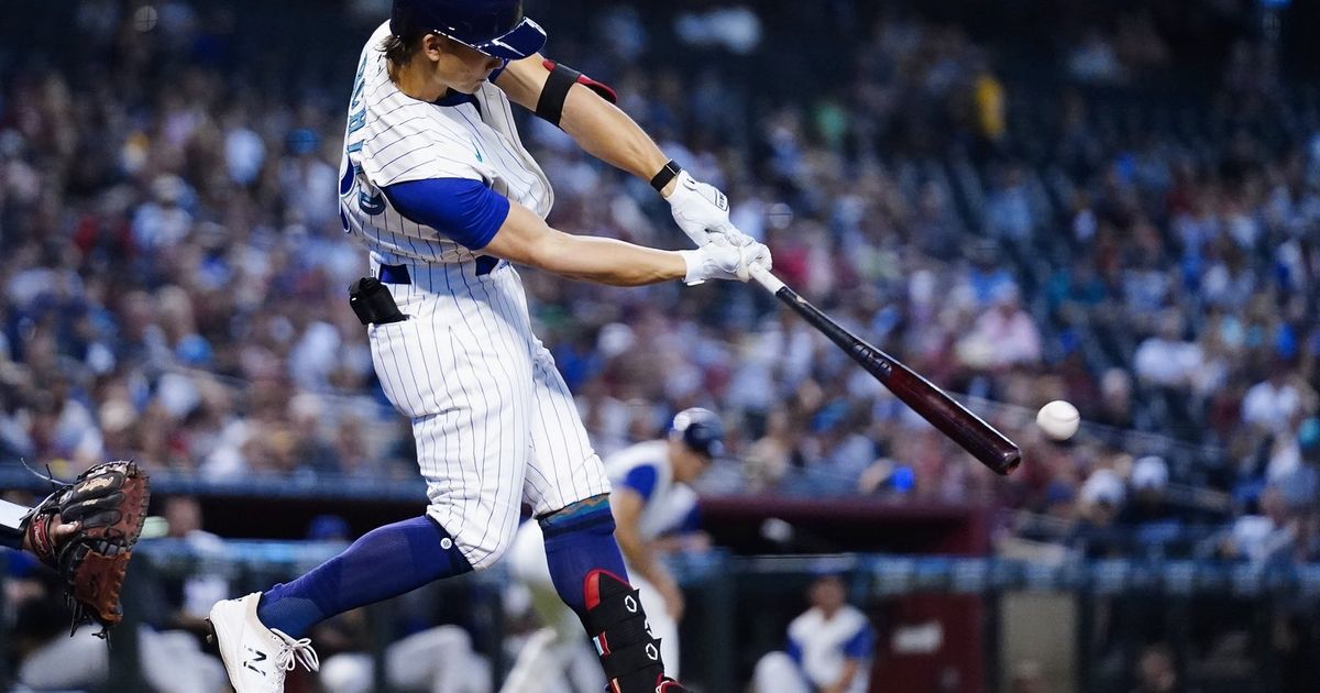 Mitch Haniger cranks solo homer, 04/23/2023