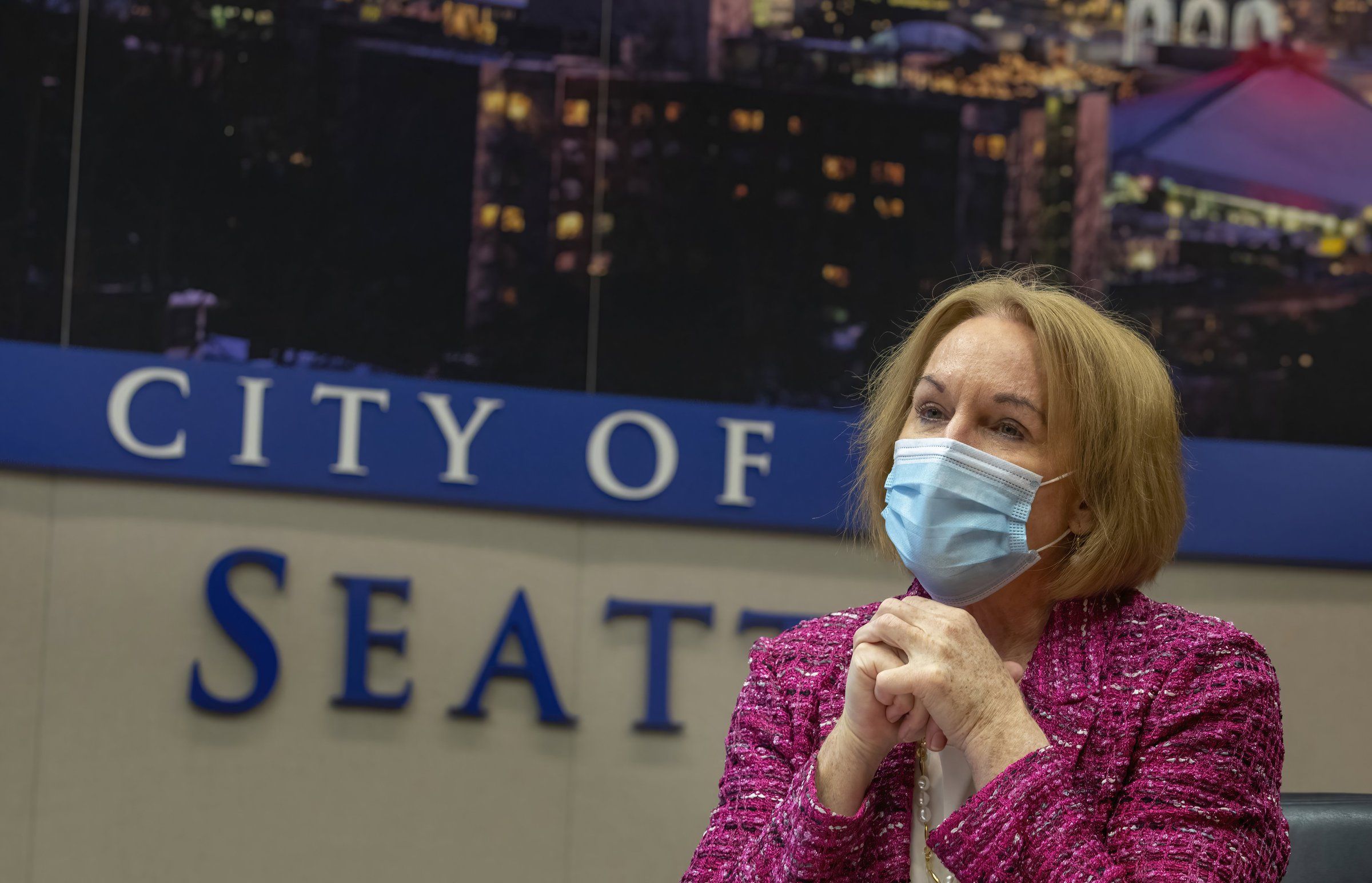 City settles Seattle Times lawsuit over Jenny Durkan s missing