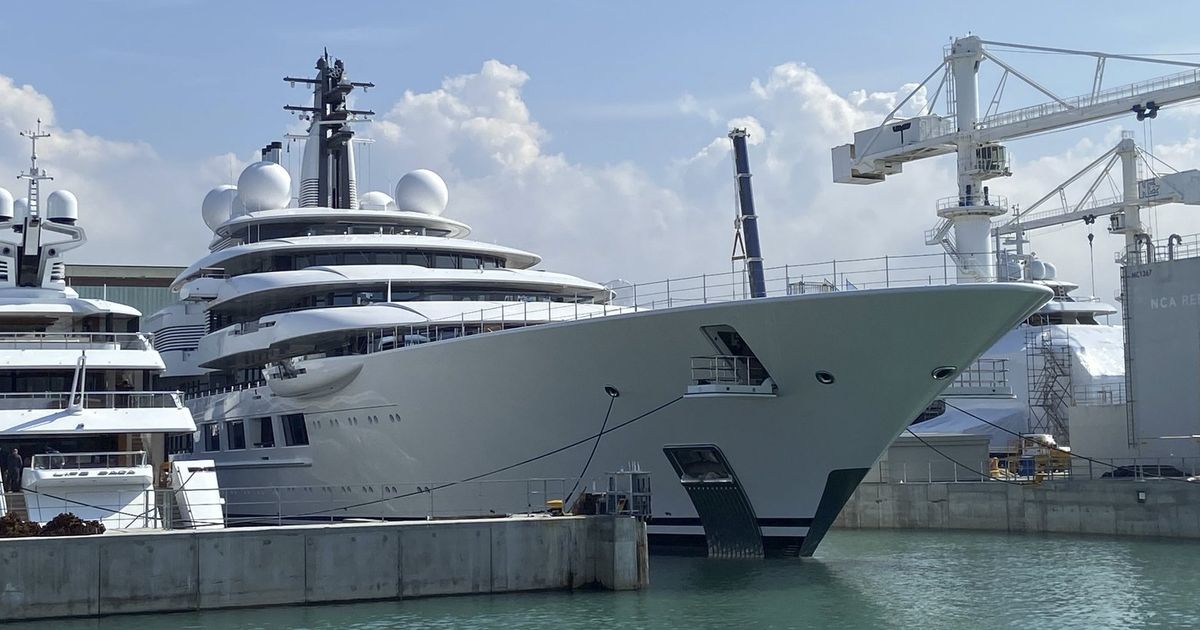 Italy seizes superyacht tied to Putin Italy seizes superyacht tied to Putin