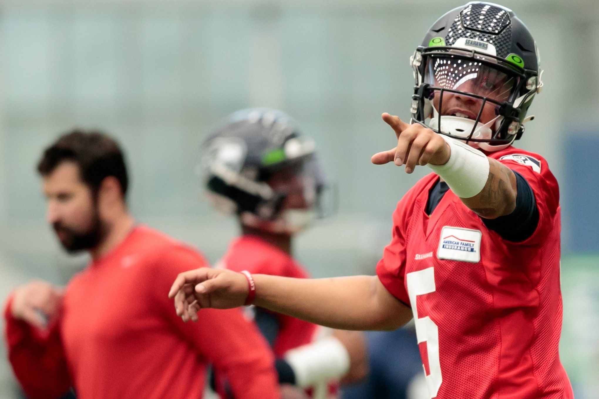 Seahawks rookie camp notes: QBs and safeties draw praise, Tariq