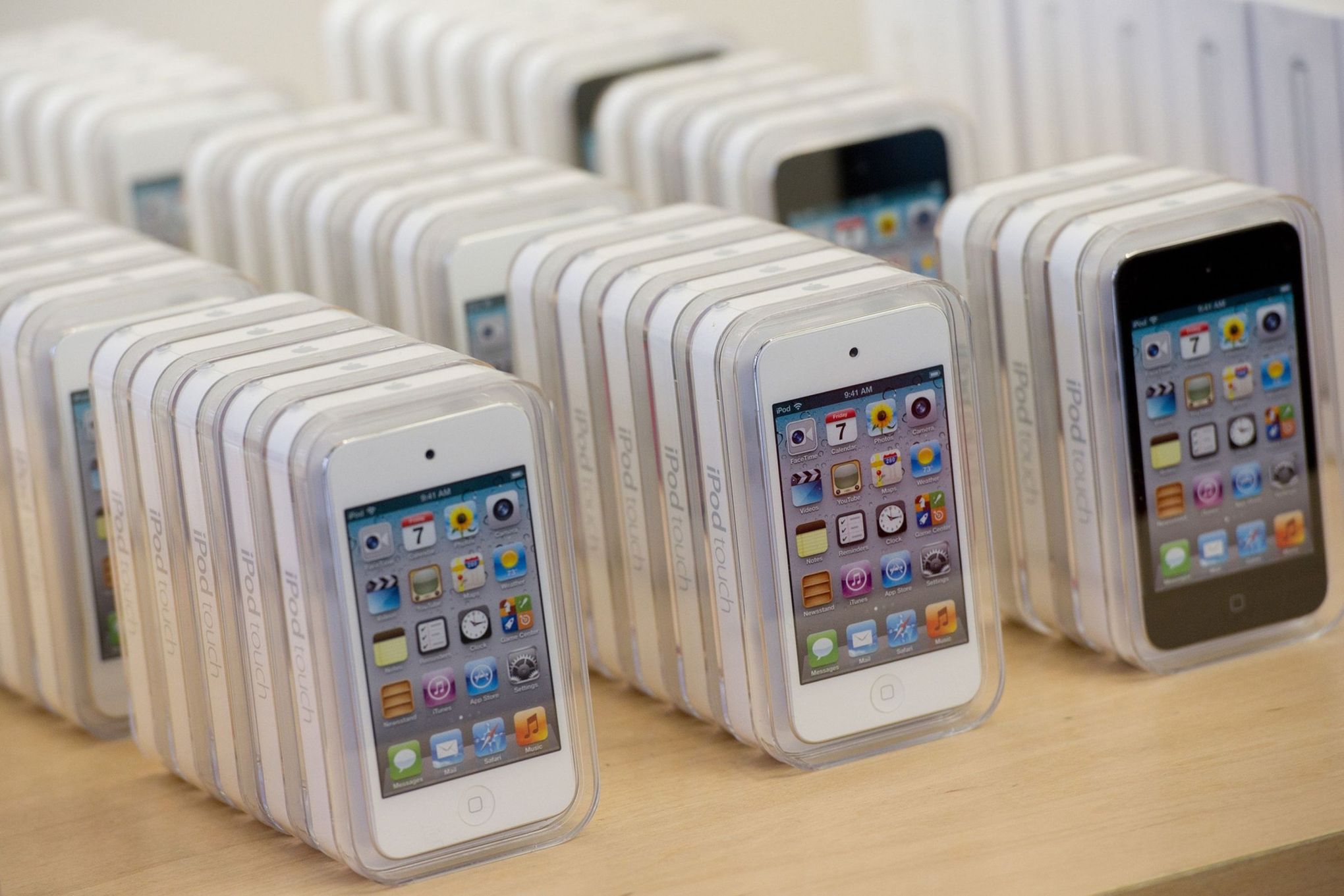 Apple Discontinues Last iPod Model