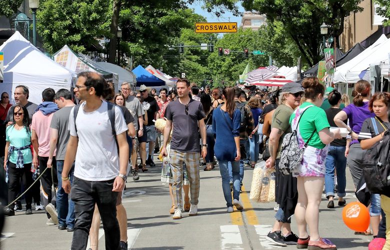 The 50th annual University Street Fair gathered a crowd, thanks to great weather.
 210319