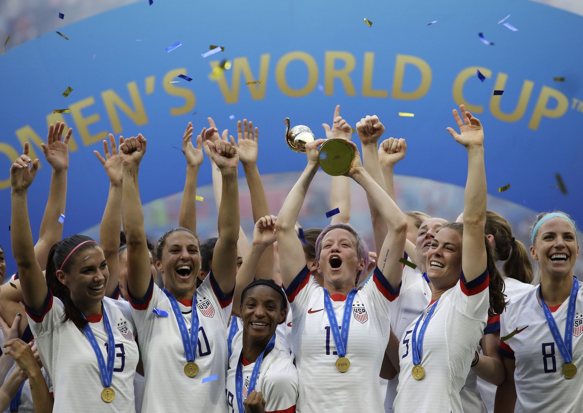 USWNT, U.S. Soccer settle equal pay lawsuit for $24 million - The  Washington Post