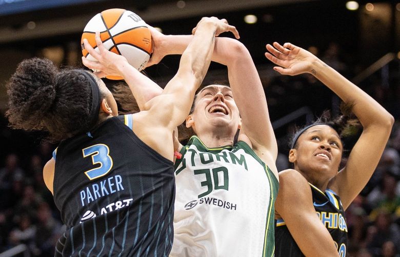 Chicago’s Candace Parker fouls the Storm’s Breanna Stewart with 7:41 to play in the first half.
The Chicago Sky played the Seattle Storm in WNBA Basketball Wednesday, May 18, 2022 at Climate Pledge Arena, in Seattle, WA. 220419