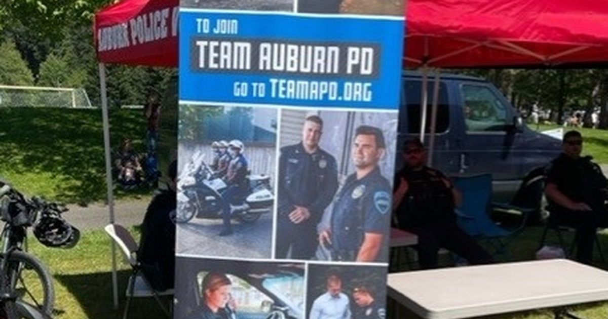 Auburn officer charged with murder featured on department’s recruiting ...
