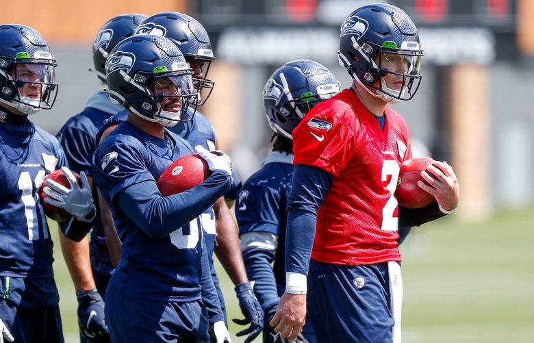 VMAC – Seattle Seahawks OTAs – Day one – 052322

Quarterback Drew Lock leads the offense through a drill during OTAs Monday, May 23, 2022, in Renton, Wash. 220449
