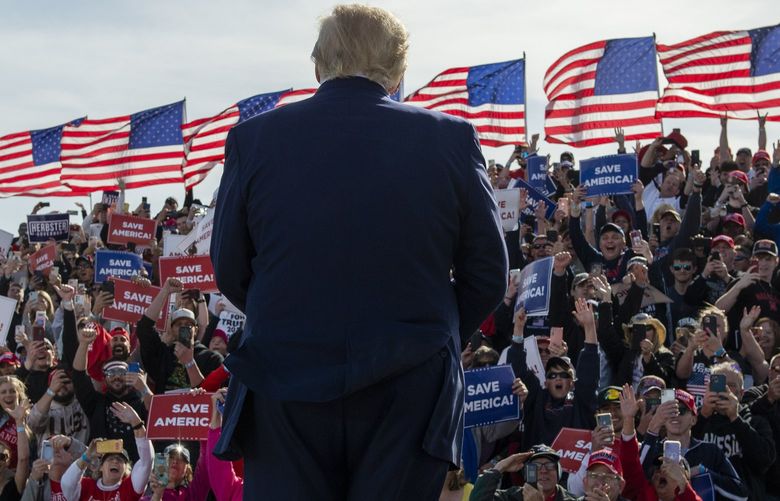 FILE — Donald Trump holds a rally in Greenwood, Neb. on May 1, 2022. A draft document has revealed the names of dozens of hedge funds and others behind the $1 billion private investment into Trump Media, the former president’s fledgling social media company. (Terry Ratzlaff/The New York Times) XNYT75 XNYT75