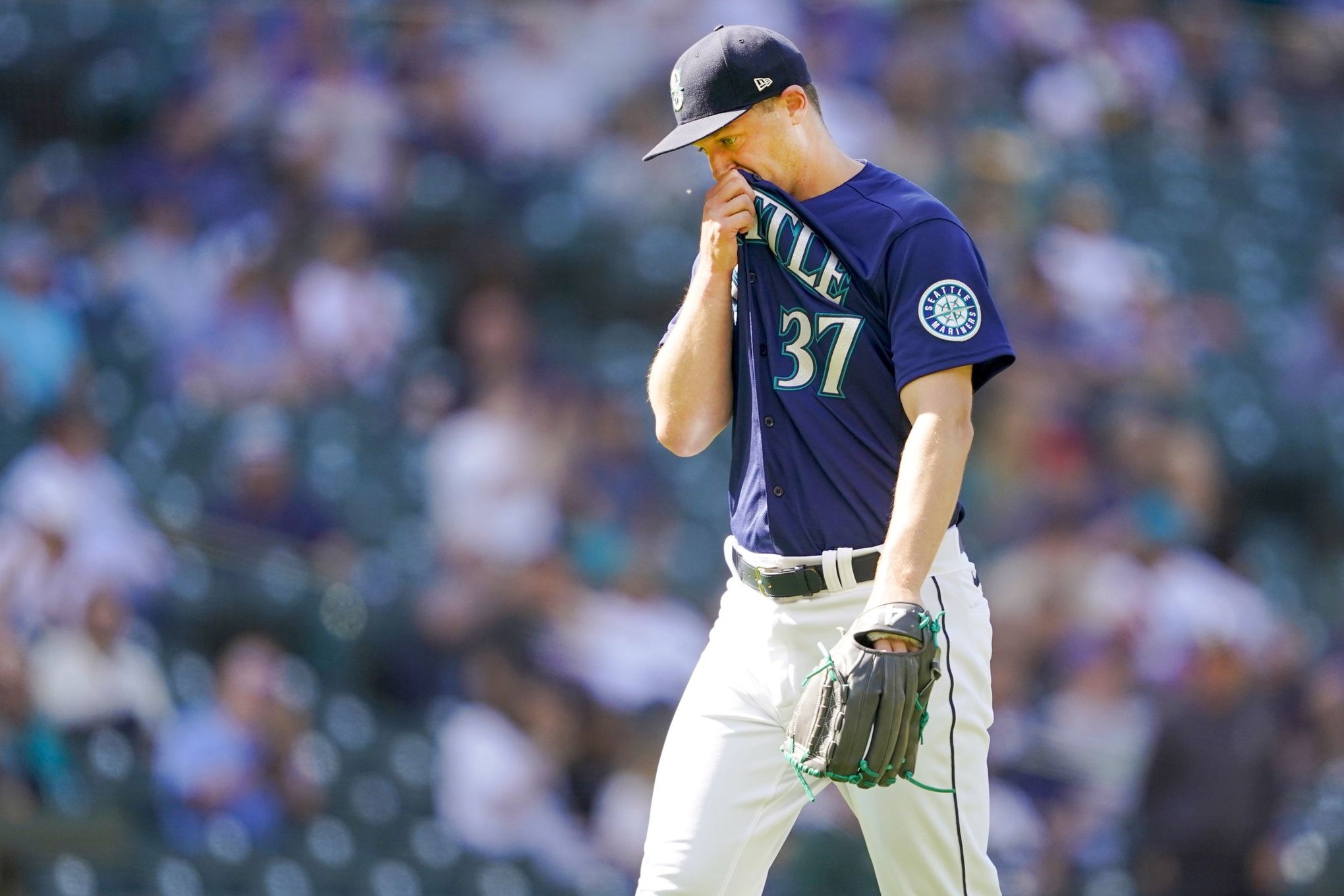 After falling into last place, Mariners season passes infuriating and