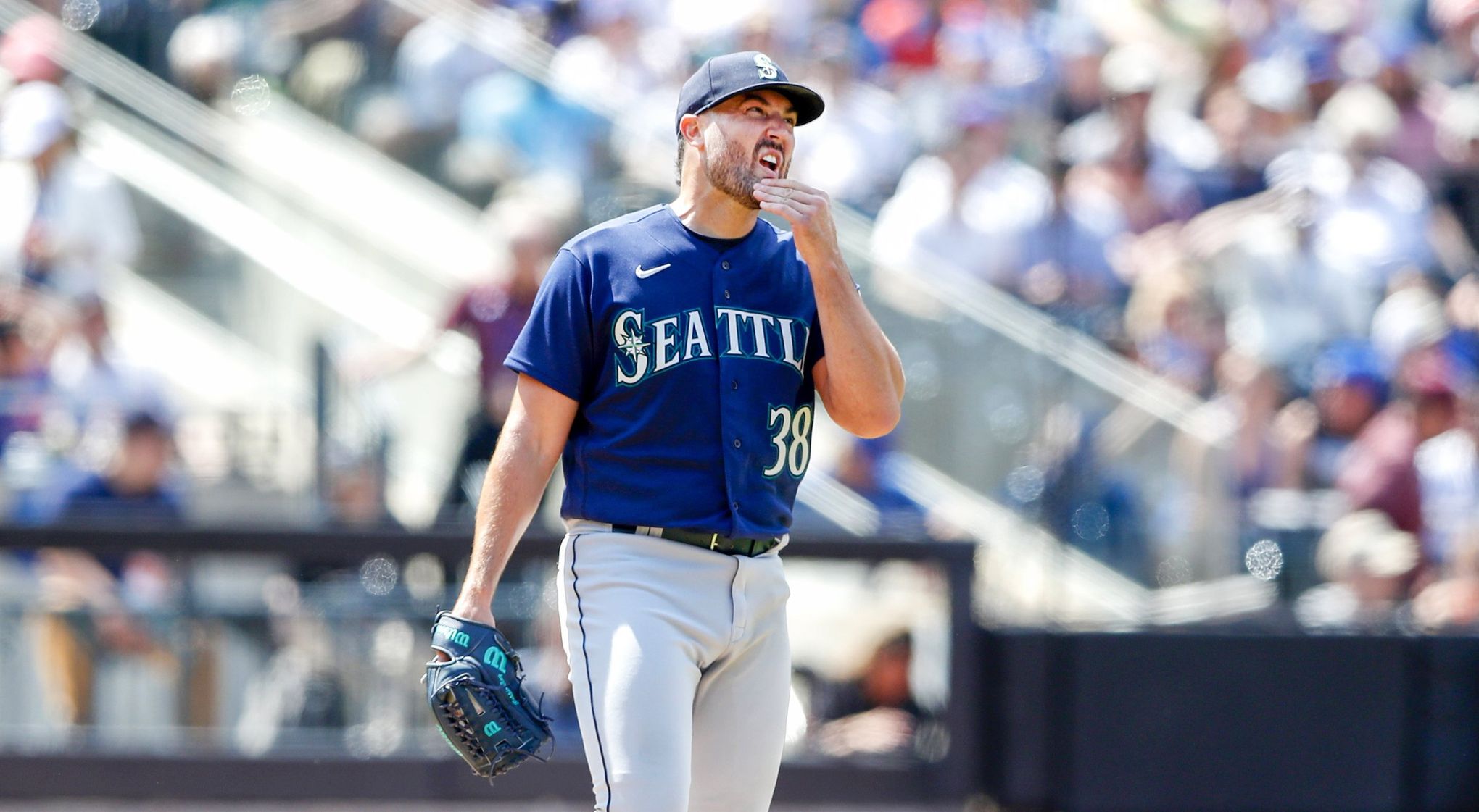 Commentary: To return to playoffs, Mariners must finally invest to improve  lineup