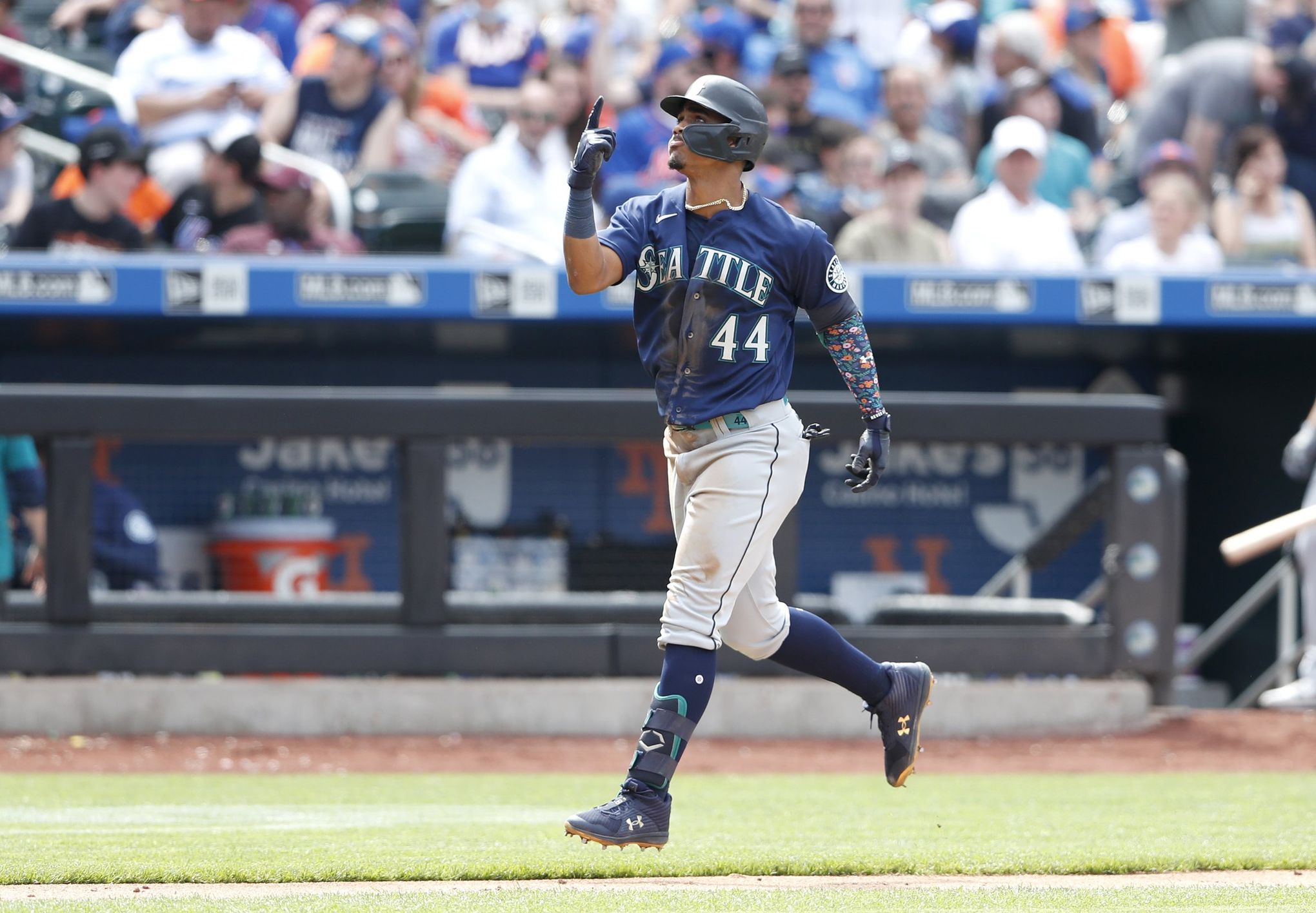 Mets' Starling Marte crushes emotional home run on first pitch