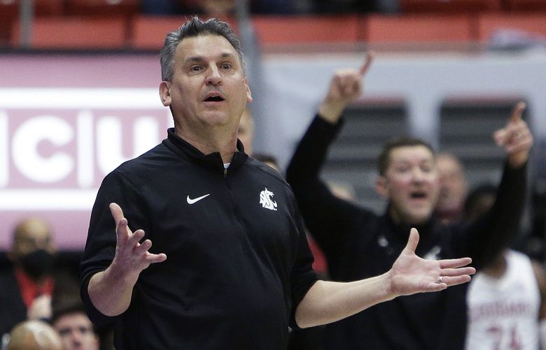 Washington State coach Kyle Smith reacts during the second half of the team’s NCAA college basketball game against Oregon State, Thursday, March 3, 2022, in Pullman, Wash. Washington State won 71-67. (AP Photo/Young Kwak)