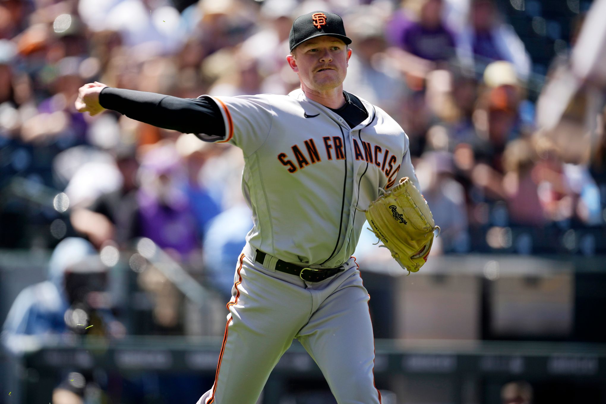 Webb throws a 10-strikeout complete game as Giants beat Rockies