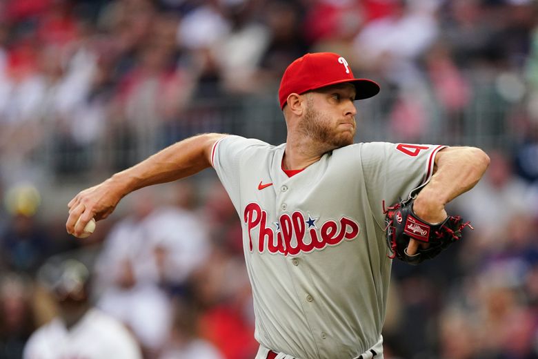 Wheeler working on no-hitter for Phillies through 7 innings