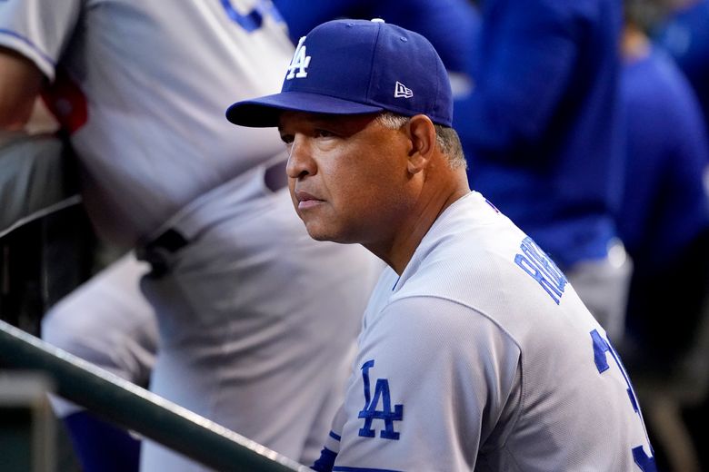 Dodgers Dugout: What kind of manager is Dave Roberts? - Los Angeles Times