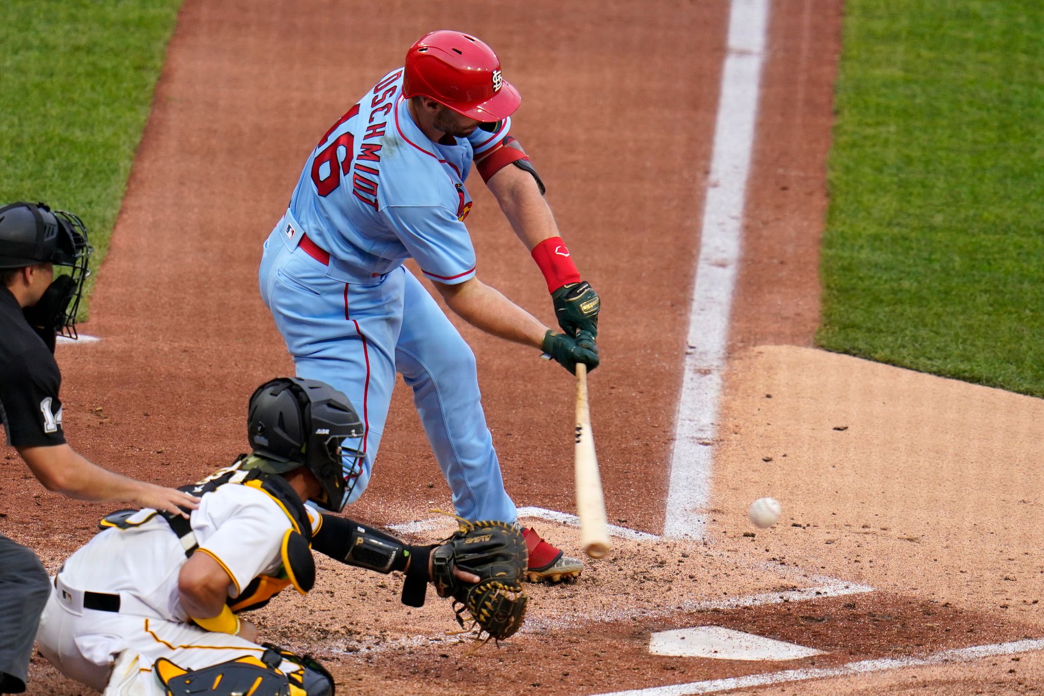 Tsutsugo, Newman homer in Pirates 5-4 win over Cardinals