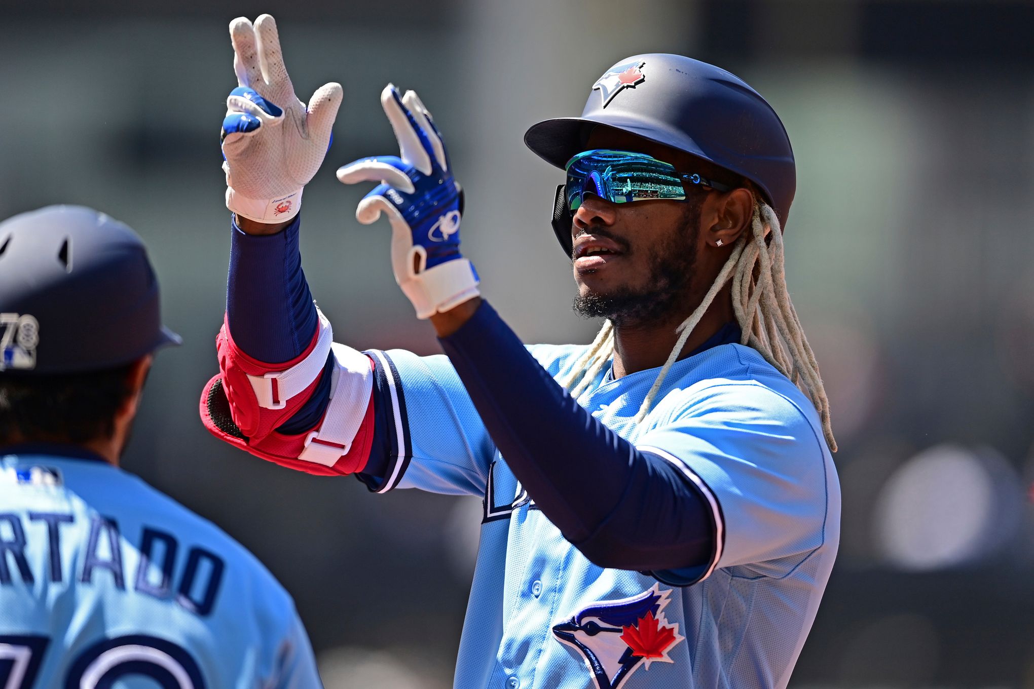 Rays Power Past Blue Jays in 8-2 Win