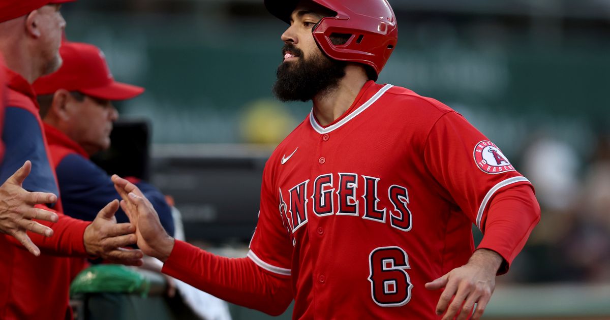 Angels put 3B Rendon on injured list with wrist inflammation The