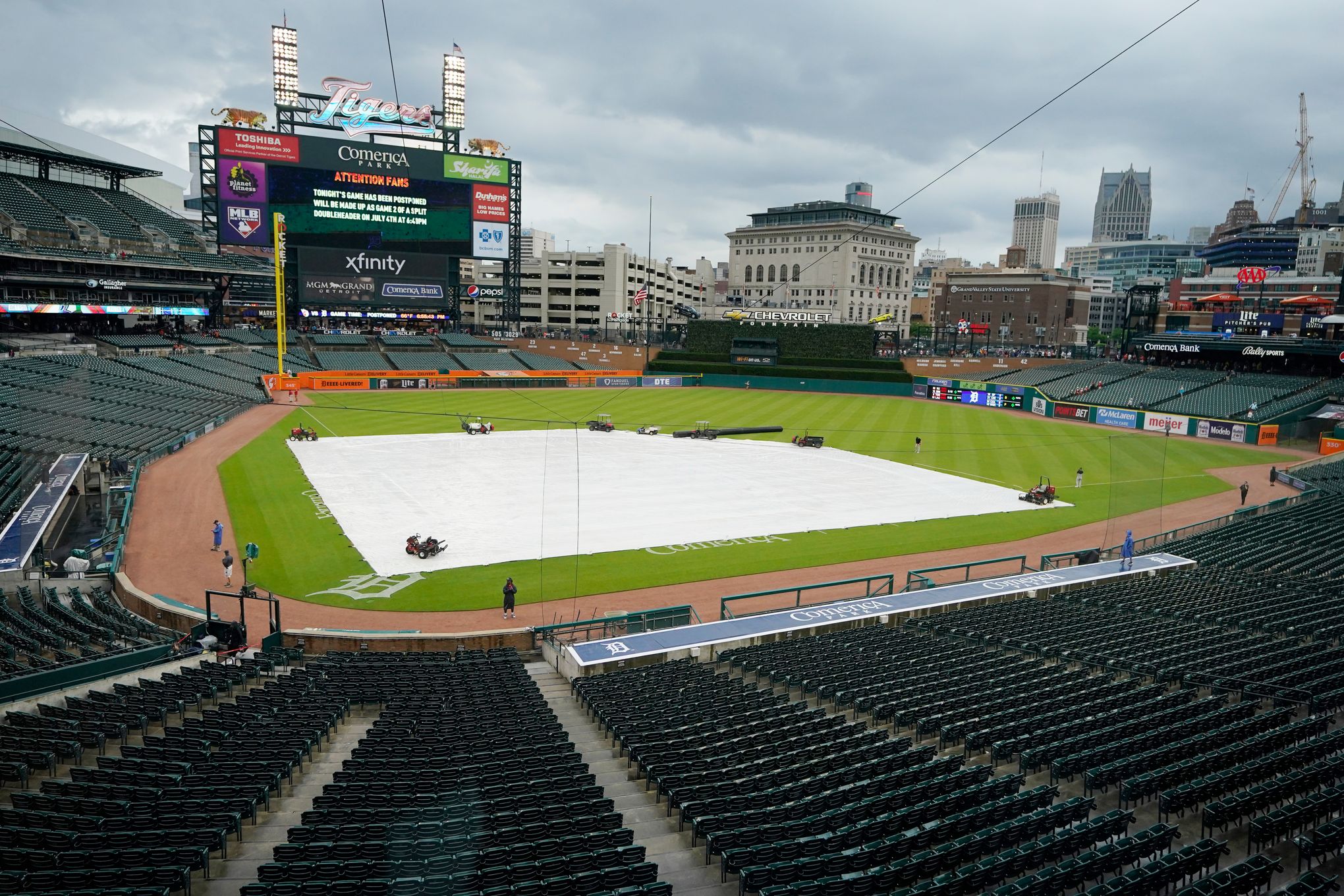 Guardians-Mets game postponed by rain, split doubleheader Sunday