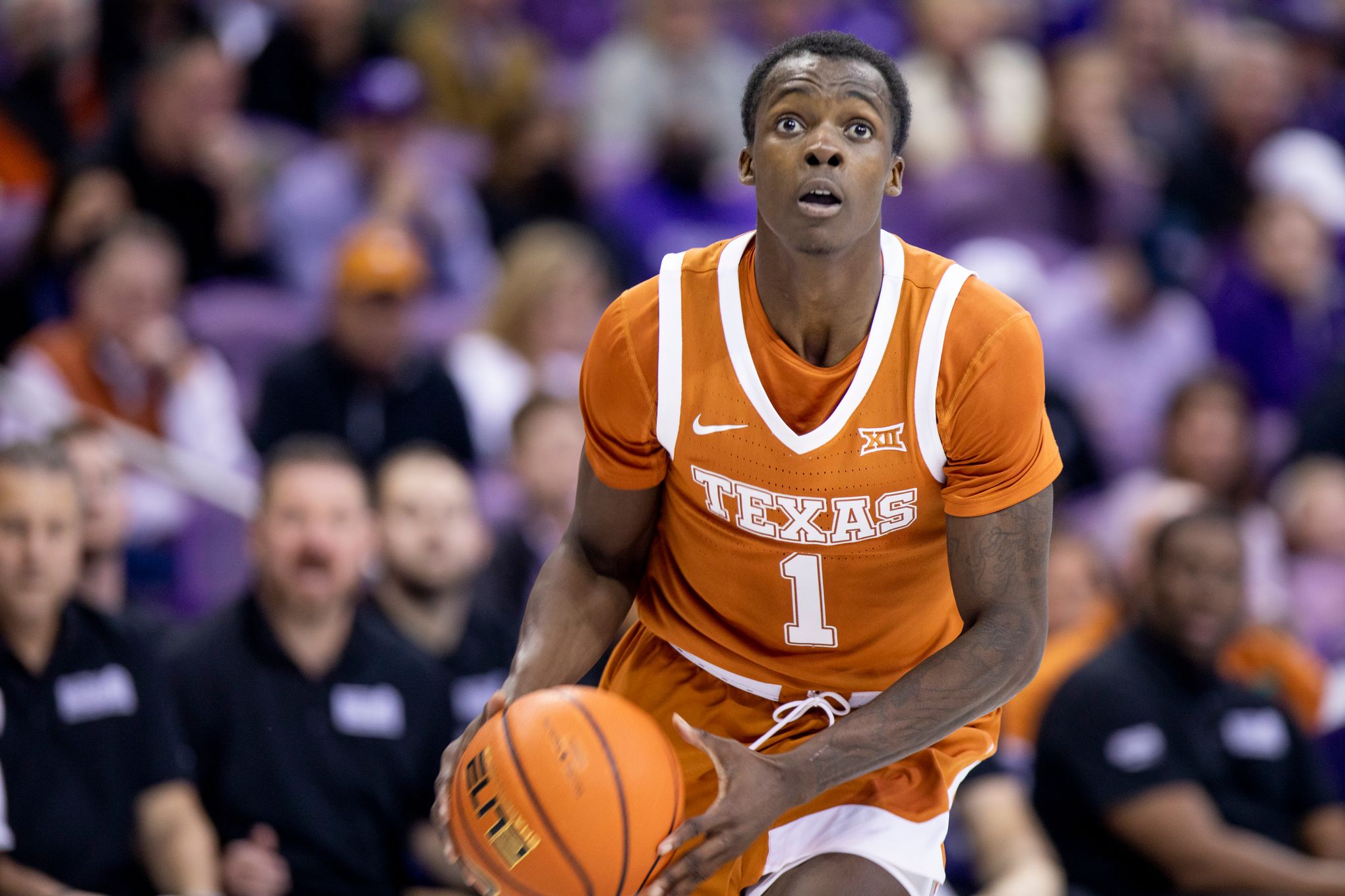 Texas guard Andrew Jones leaving the Longhorns for NBA draft