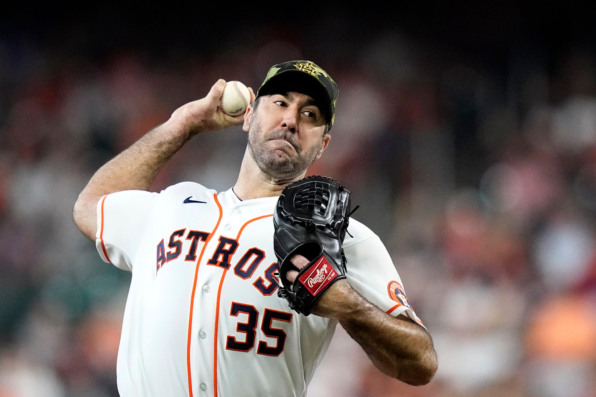 Astros' Garcia needs Tommy John surgery