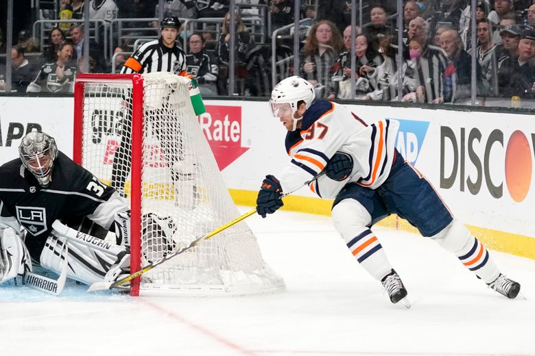 McDavid, Smith lead Oilers to 2-0 win over Kings in Game 7