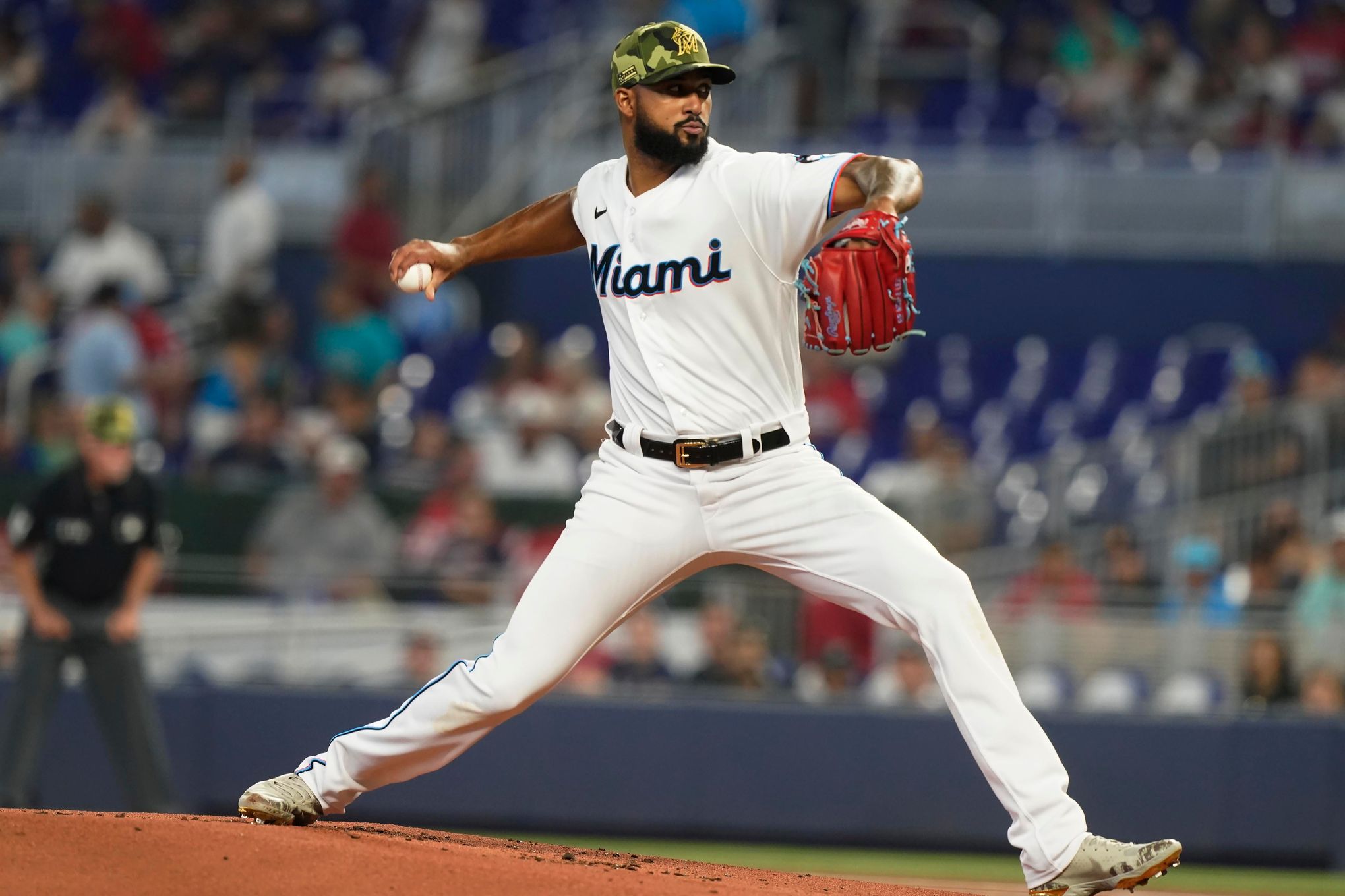 Marlins' Alcantara shuts down Braves with six-hit complete-game win