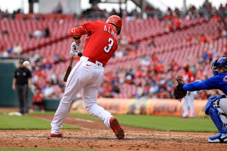 Kyle Farmer two homers, four hits, five RBIs, Reds score 20 runs