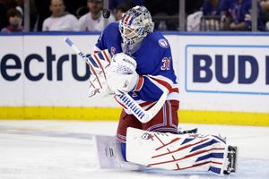 Rangers' Shesterkin succeeds Lundqvist as 'King' of New York