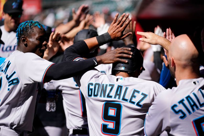 Marlins use 8-run ninth to blow past Diamondbacks 11-3 - Seattle Sports