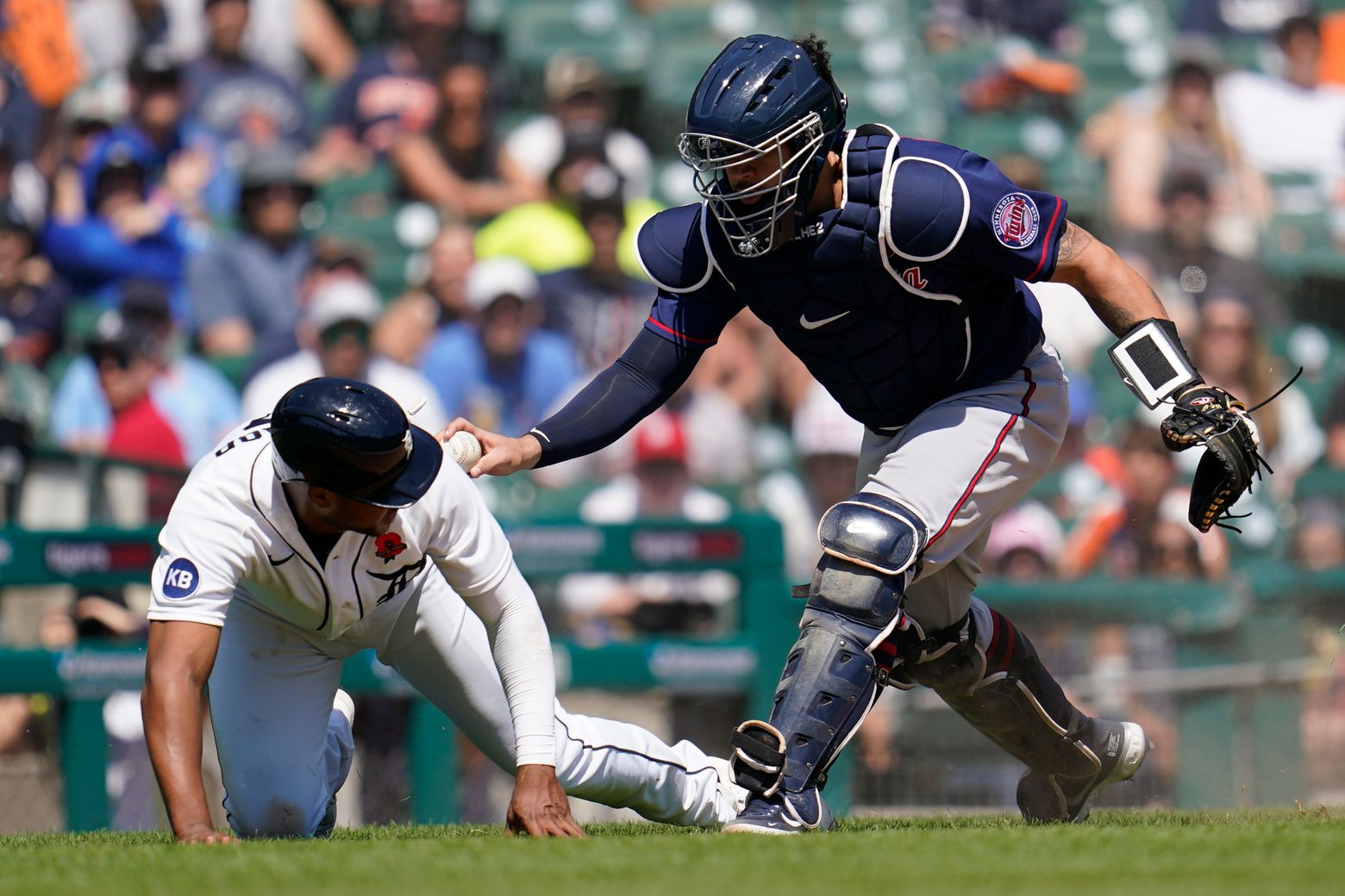 Gary Sánchez enjoying time with Twins