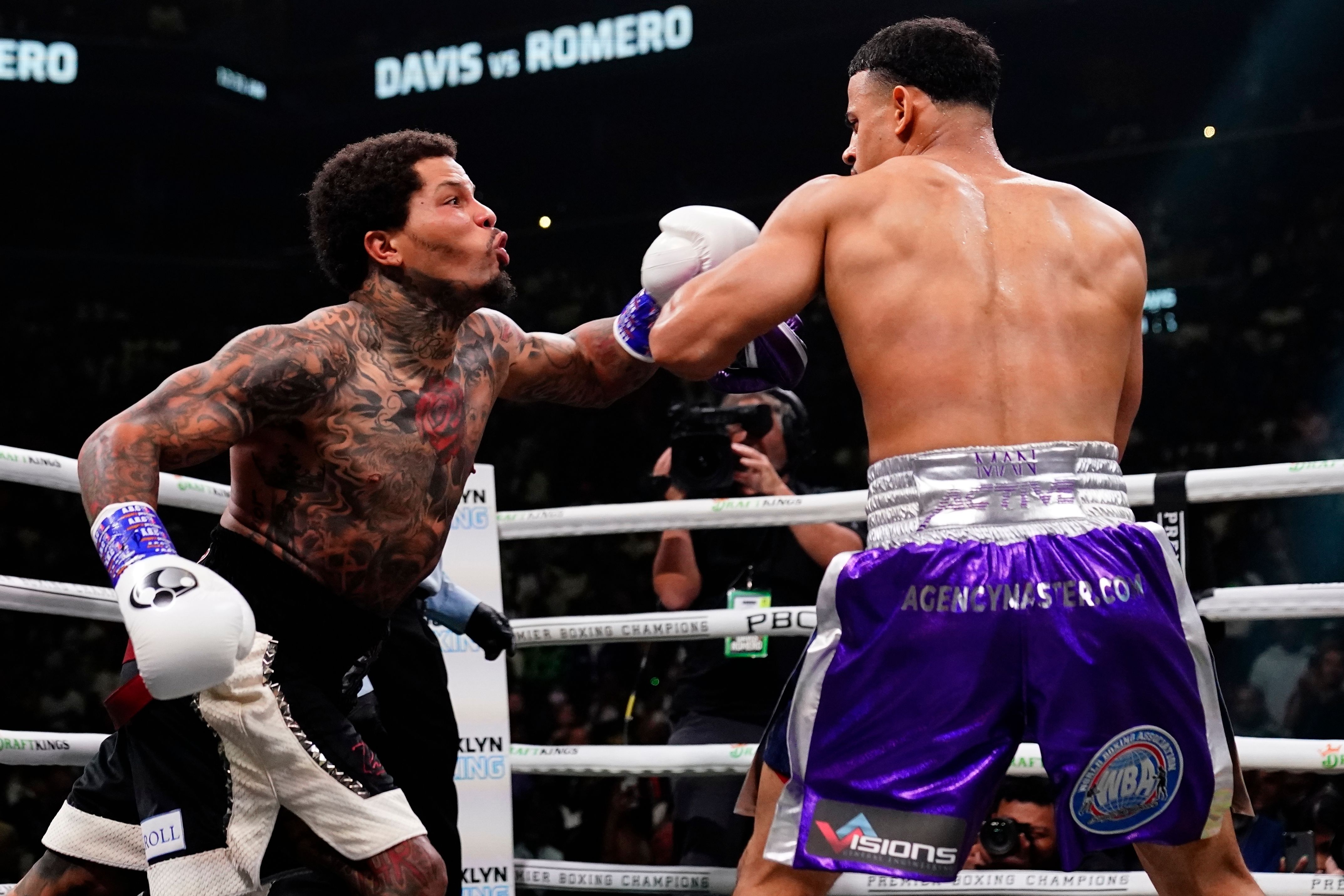 Gervonta Davis stops Romero in 6th retains lightweight belt The