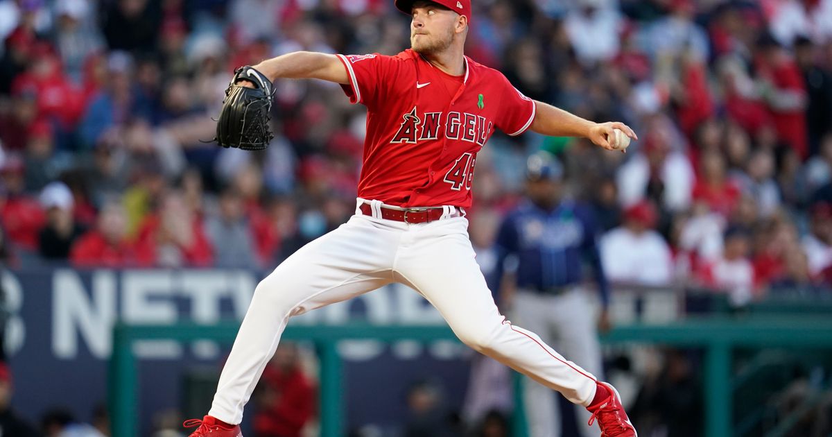 Angels left-hander Reid Detmers loses no-hit bid in 8th inning at Texas –