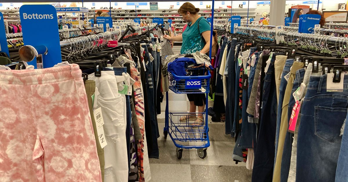 US economy shrank by 1.5% in Q1 but consumers kept spending