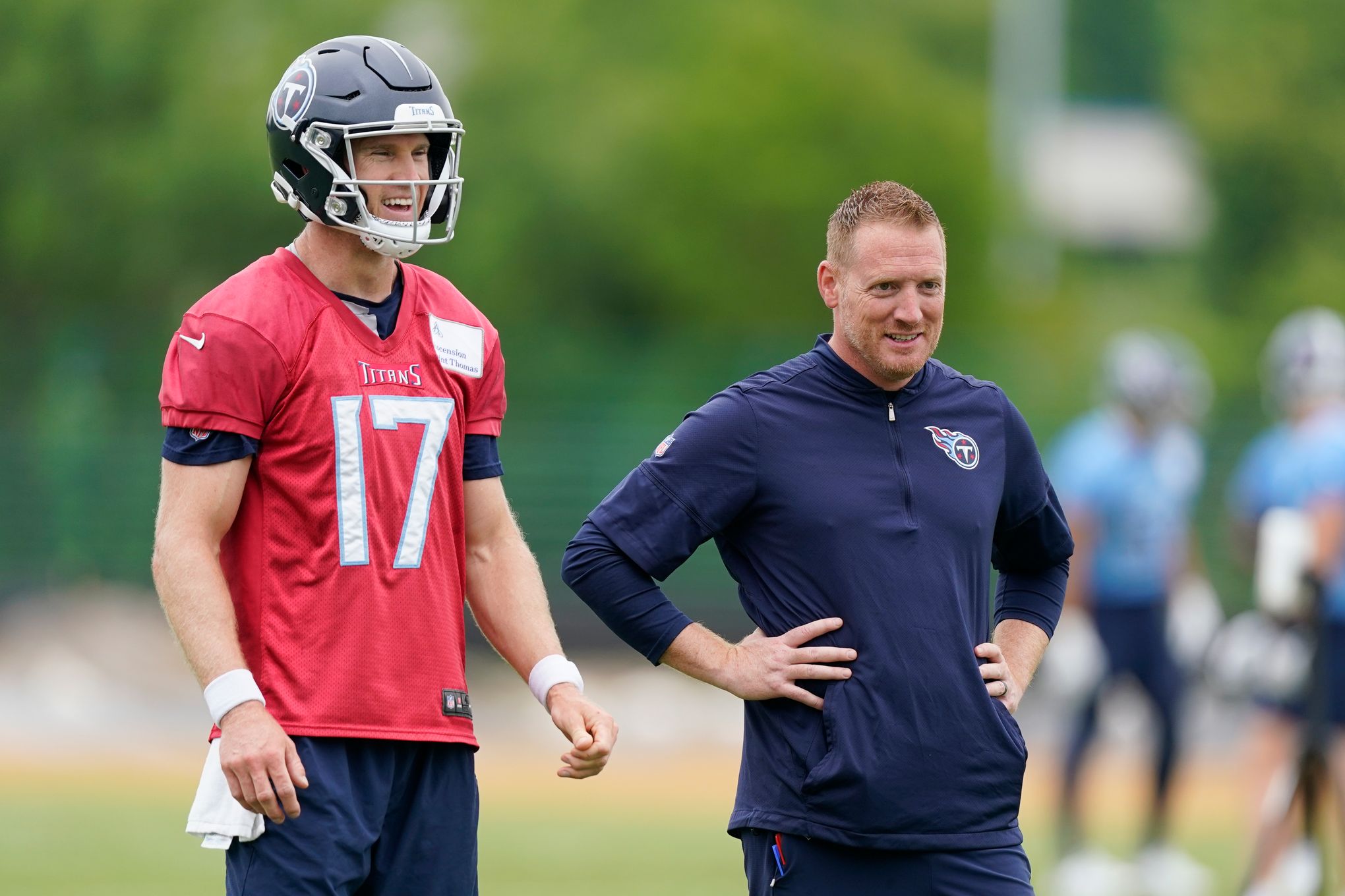 Tennessee Titans quarterback Ryan Tannehill (17) and wide receiver