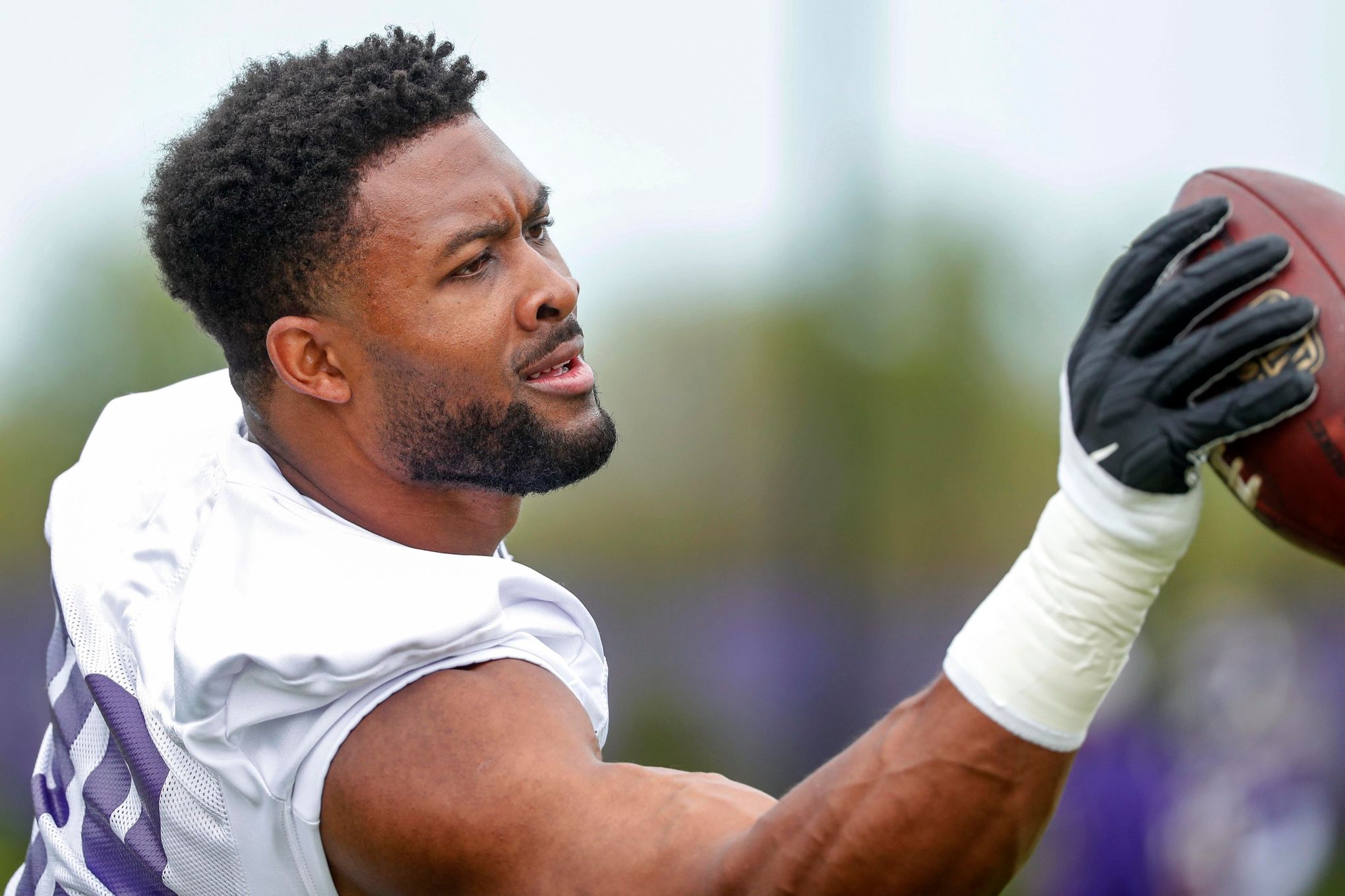 Danielle Hunter's absence from Vikings' OTAs raises questions - ESPN -  Minnesota Vikings Blog- ESPN