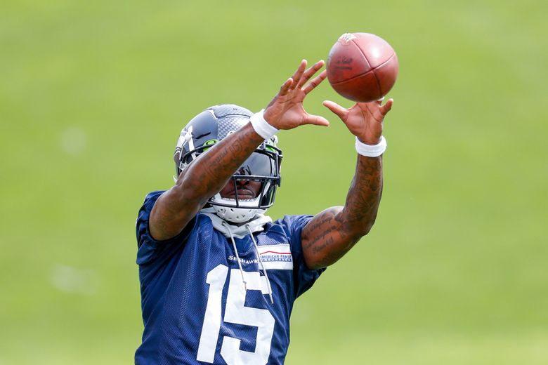 Seahawks' Metcalf skipping mandatory minicamp as he seeks extension