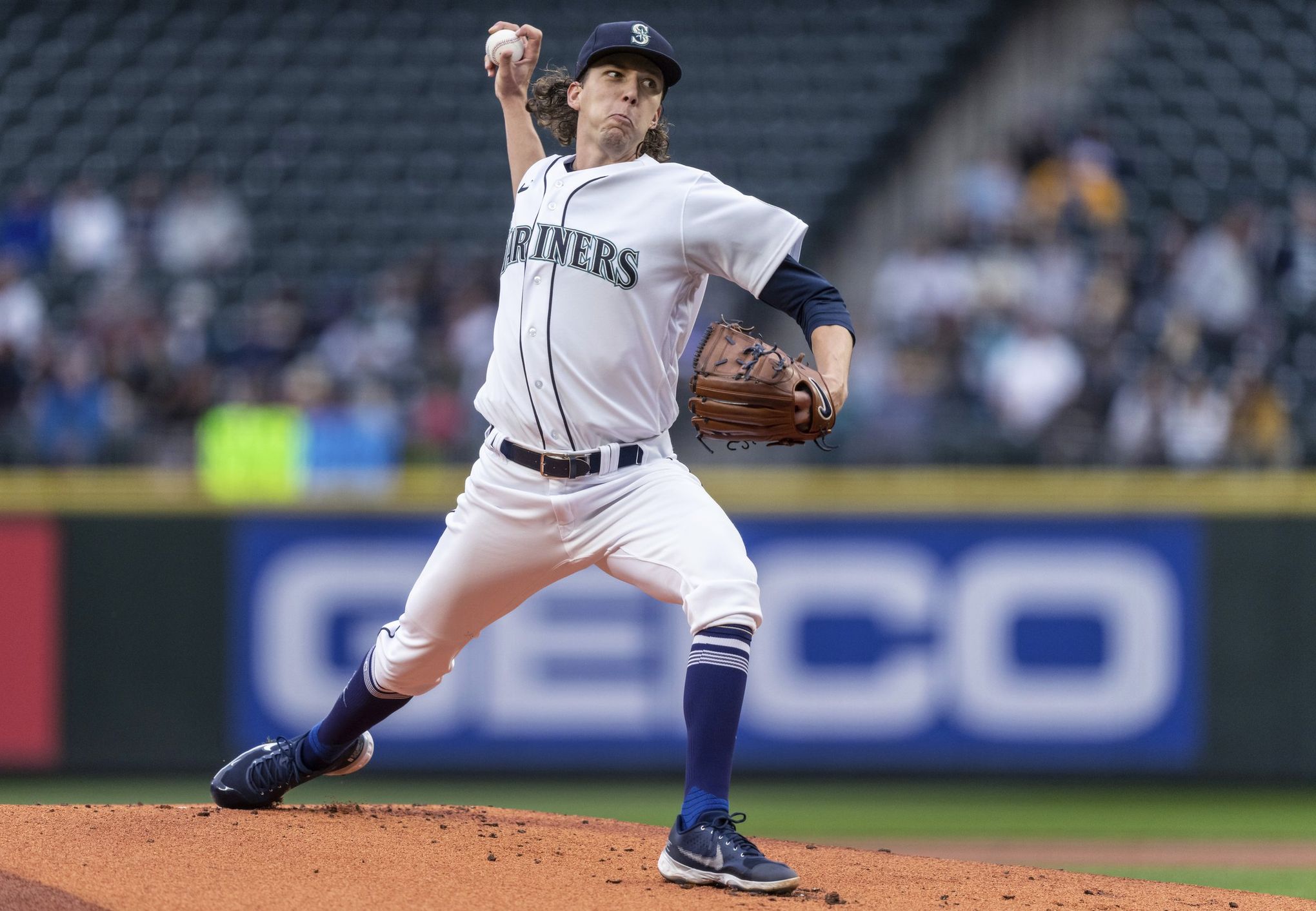 Struggling Correa hears, understands boos after Twins loss