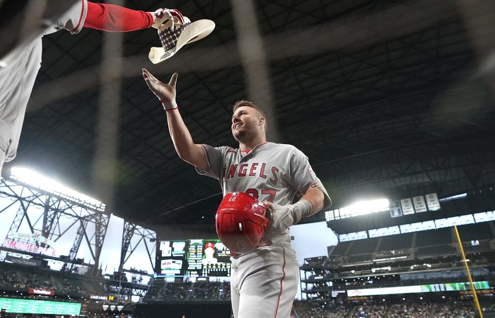 Trout hits 39th HR, Angels beat Texas 8-3 for 7th straight W - Seattle  Sports