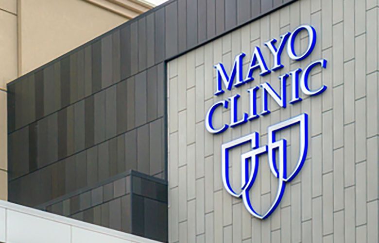 Entrance to the Mayo Clinic in Minneapolis on May 23, 2016. (Ken Wolter/Dreamstime/TNS) 51335390W 51335390W